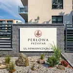 Apartament Z 1 Sypialnia Hiszpanski 40 F Perlowa Przystan - Holiday City